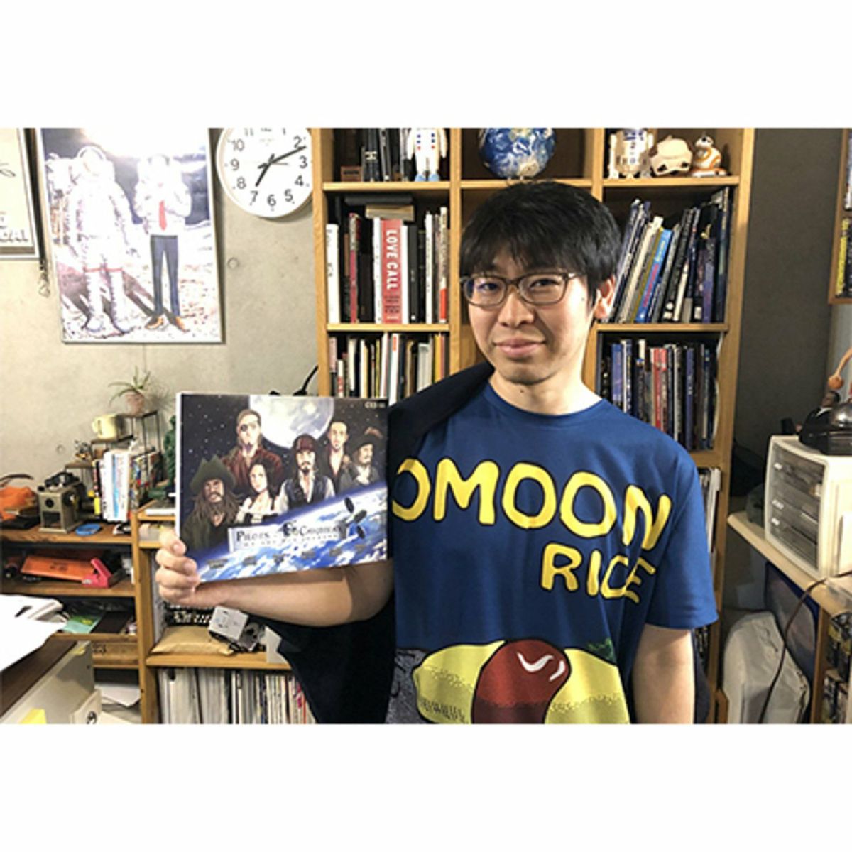 【未使用品】宇宙兄弟  限定　33巻のオムーンライスTシャツ kanon様専用 オムーンライス Tシャツ ネイビー 宇宙兄弟 33巻
