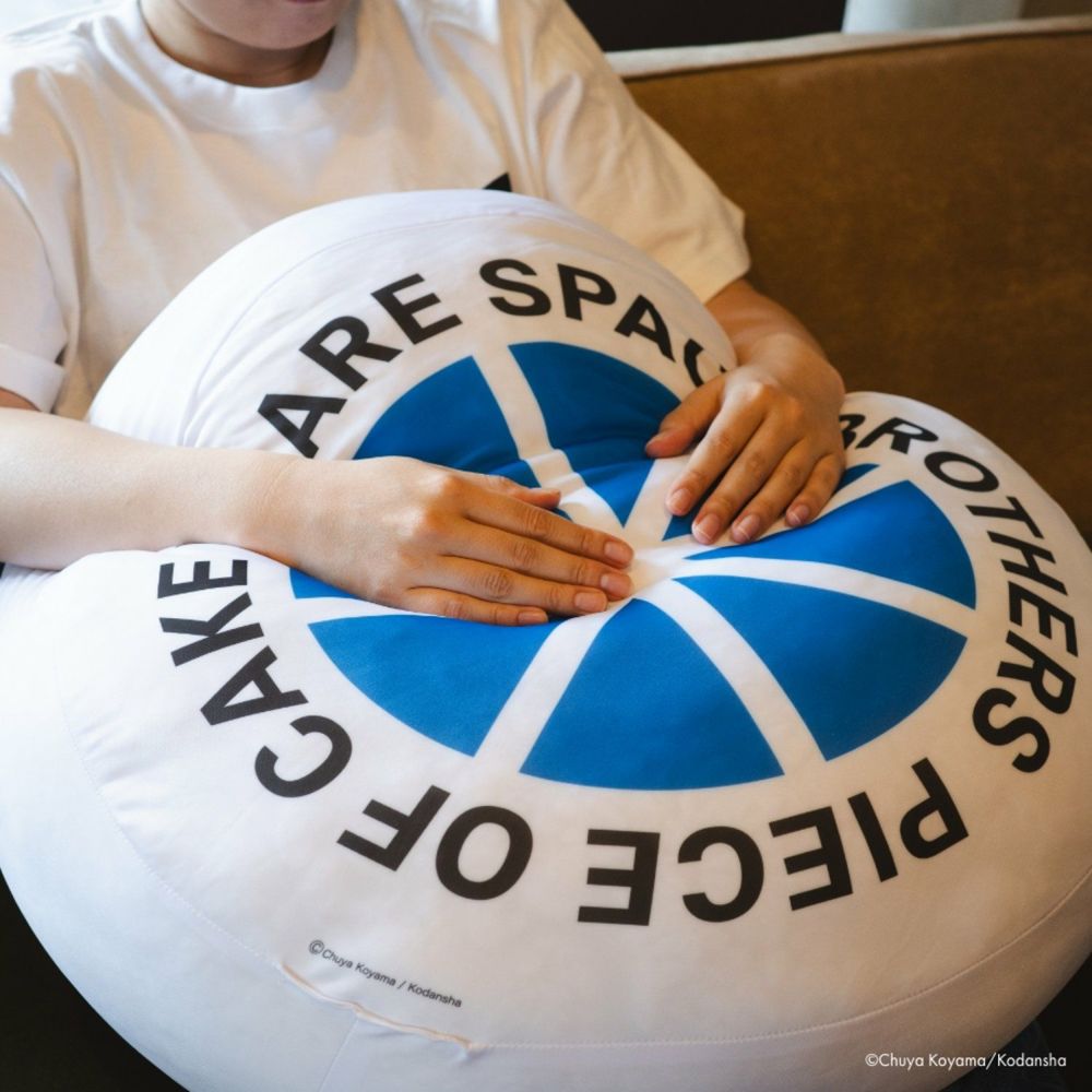 宇宙兄弟　グッズ　一点のひかり　Tシャツ　ポストカード　キーホルダー　シール 宇宙兄弟 ローリーTシャツ アクリルキーホルダーホコリ | コルク