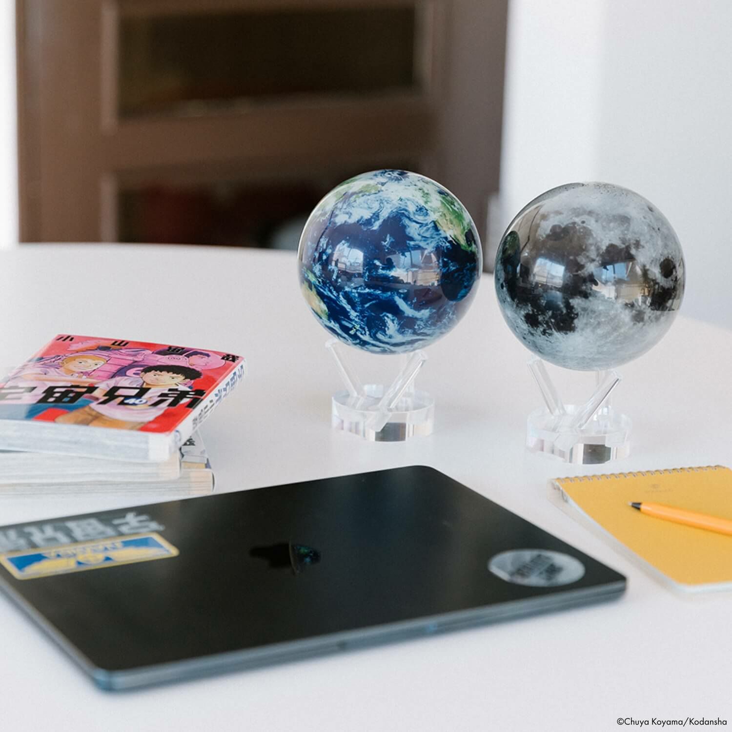 MOVA Globe EARTH WITH CLOUDS | コルクショップ